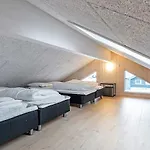 Nyaraló Luxury House For 20 - By Traum