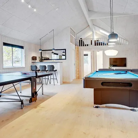Luxury House For 20 بيت للعطل