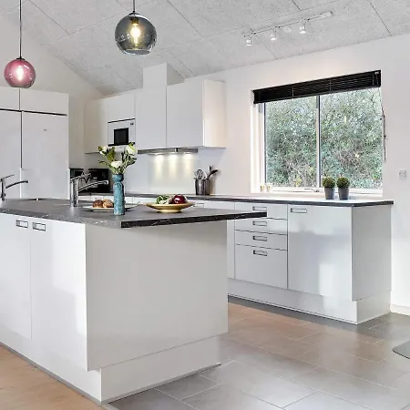 Luxury House For 20 - By Traum Vakantiehuis Sarup