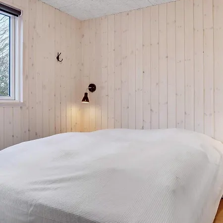 Luxury House For 20 - By Traum