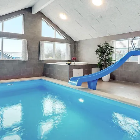 Luxury House For 20 بيت للعطل Sarup