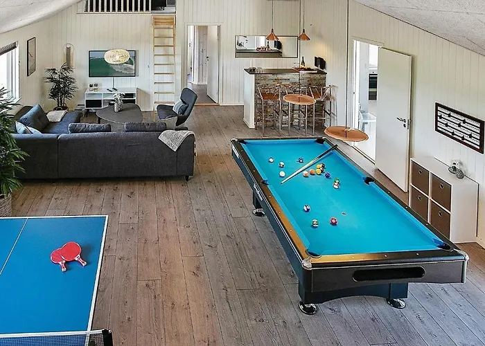 Luxury House For 20 - By Traum *